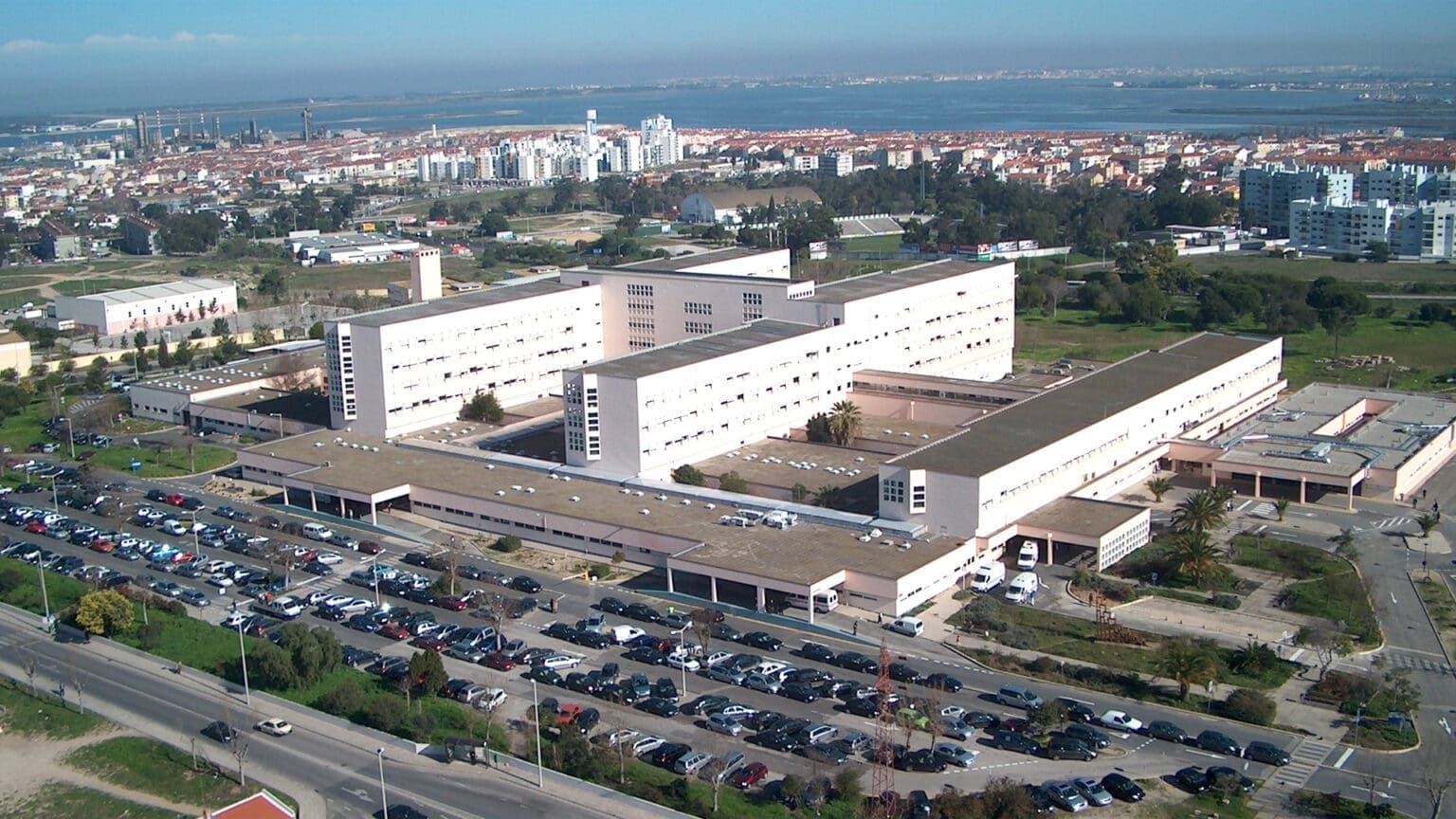 Hospital do Barreiro sem Urgências nem internamento de Cardiologia