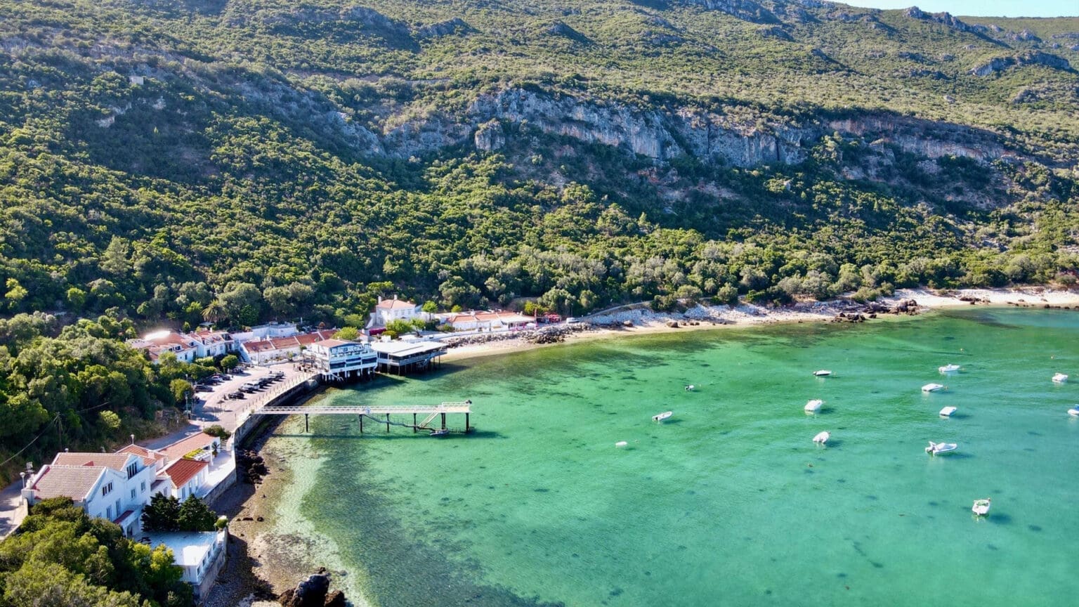 Desfrutar das Praias da Arrábida com Transporte Público Gratuito