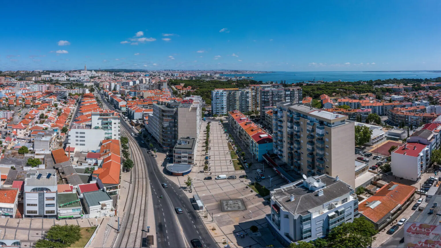 Casa em Almada ou resposta a uma crise